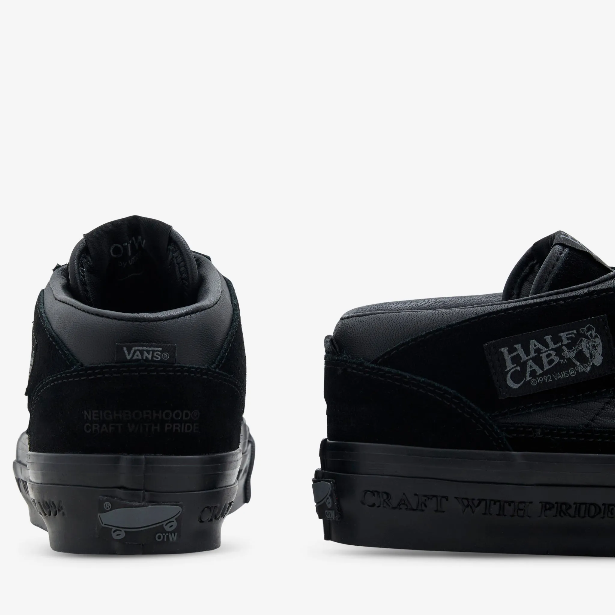 Loose Fit Touch Soft Neighborhood x OTW Half Cab 33 Black