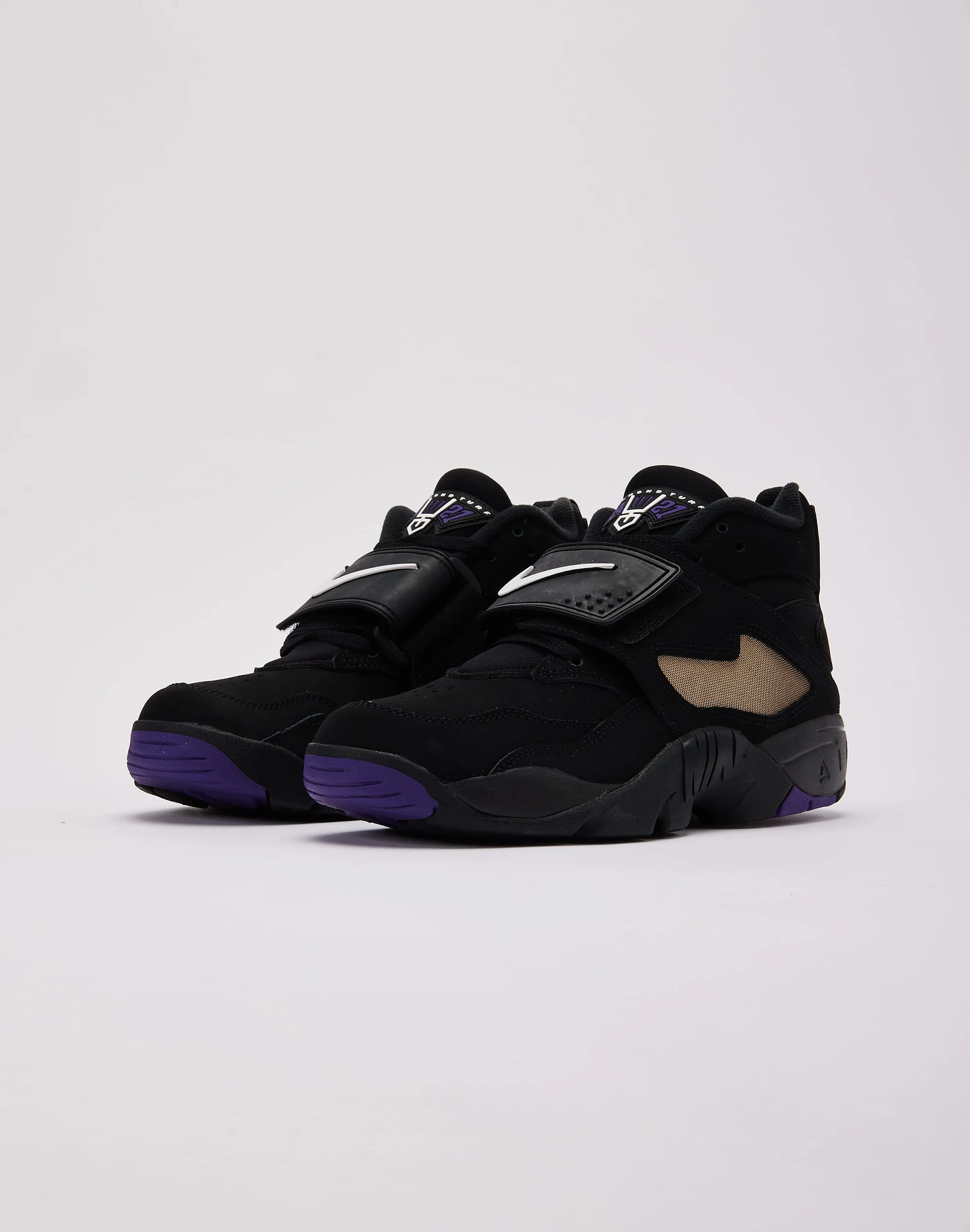 Nike Air Diamond Turf 'Ravens' most trendy