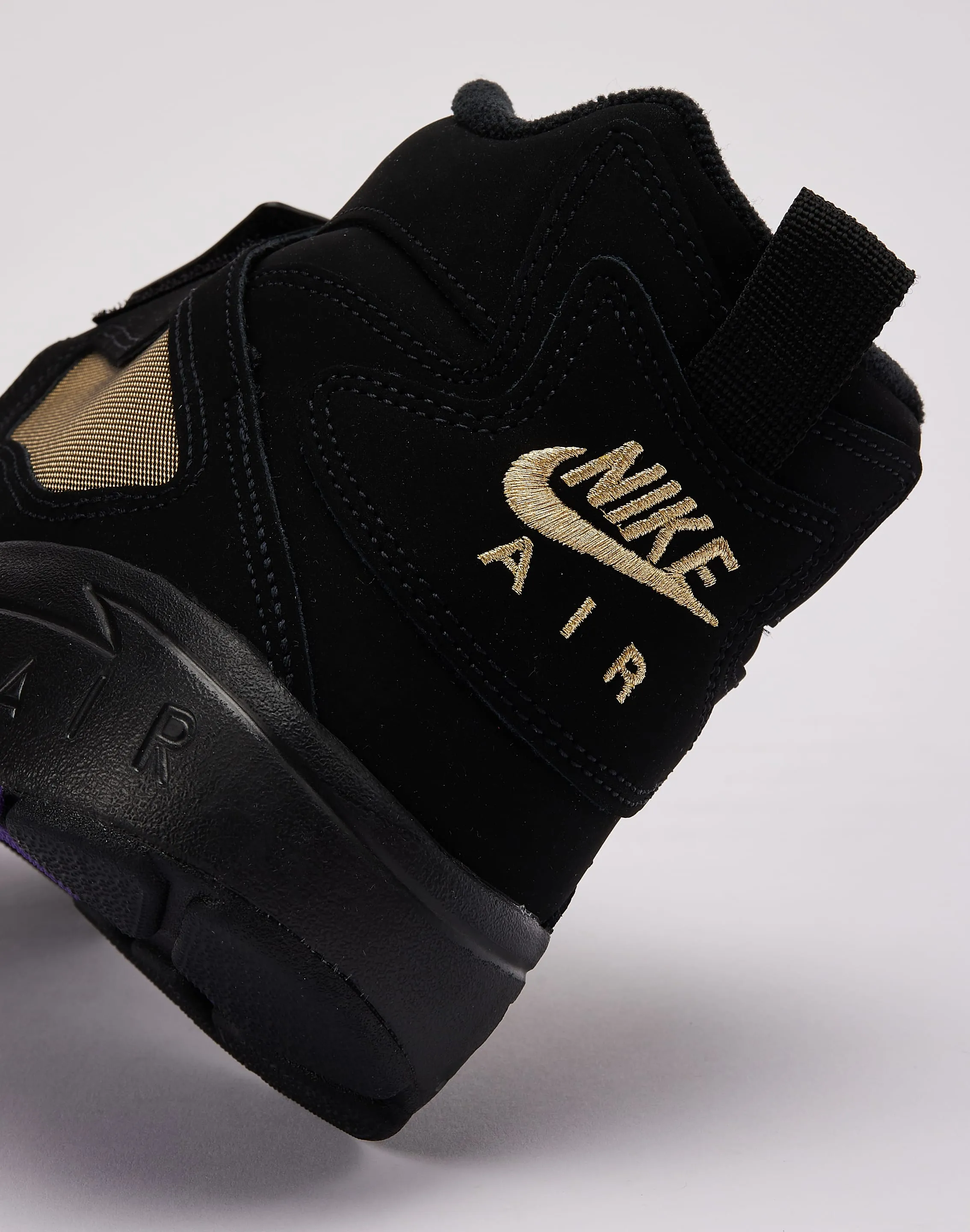 casual dancers left - foot Nike Air Diamond Turf 'Ravens'