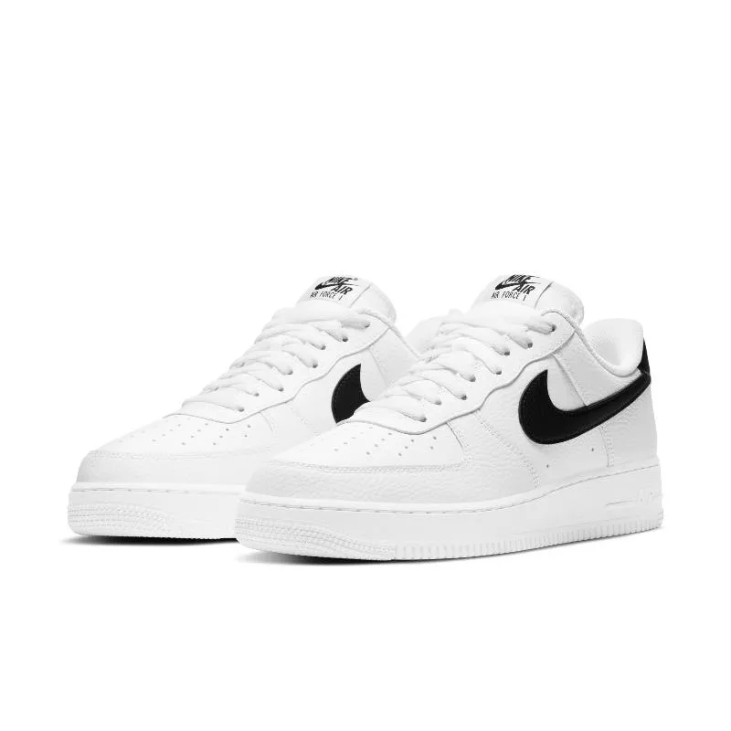NIKE AIR FORCE 1 '07 Ventilation holes