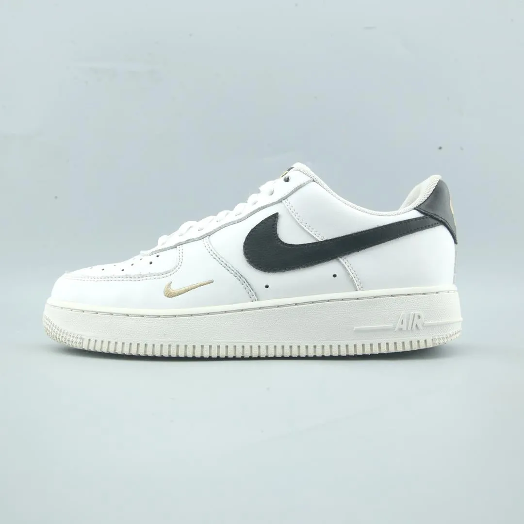 NIKE AIR FORCE 1 '07 Long Lasting