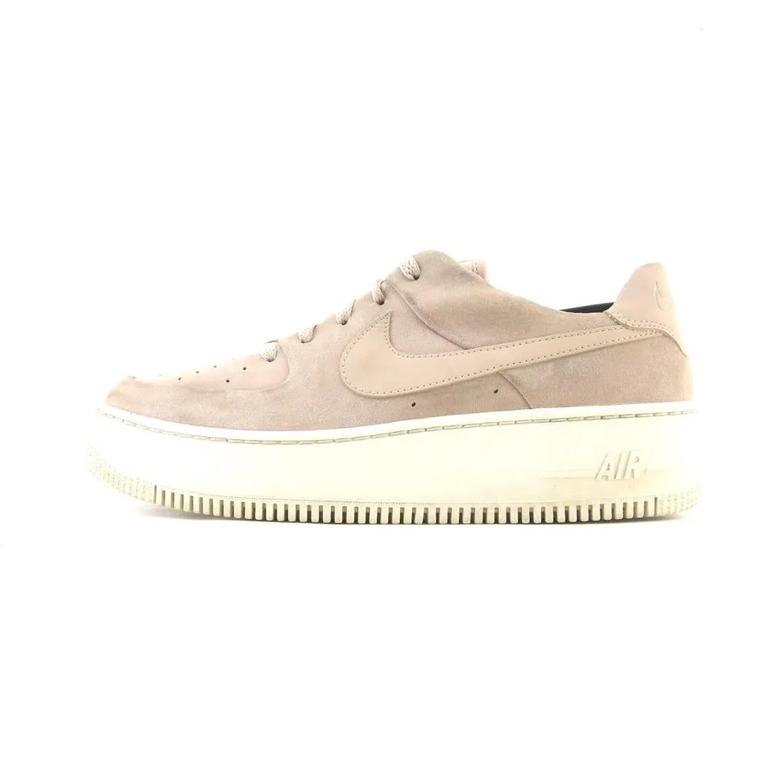 NIKE AIR FORCE 1 SAGE LOW Comfy Routine Comfortable Heel