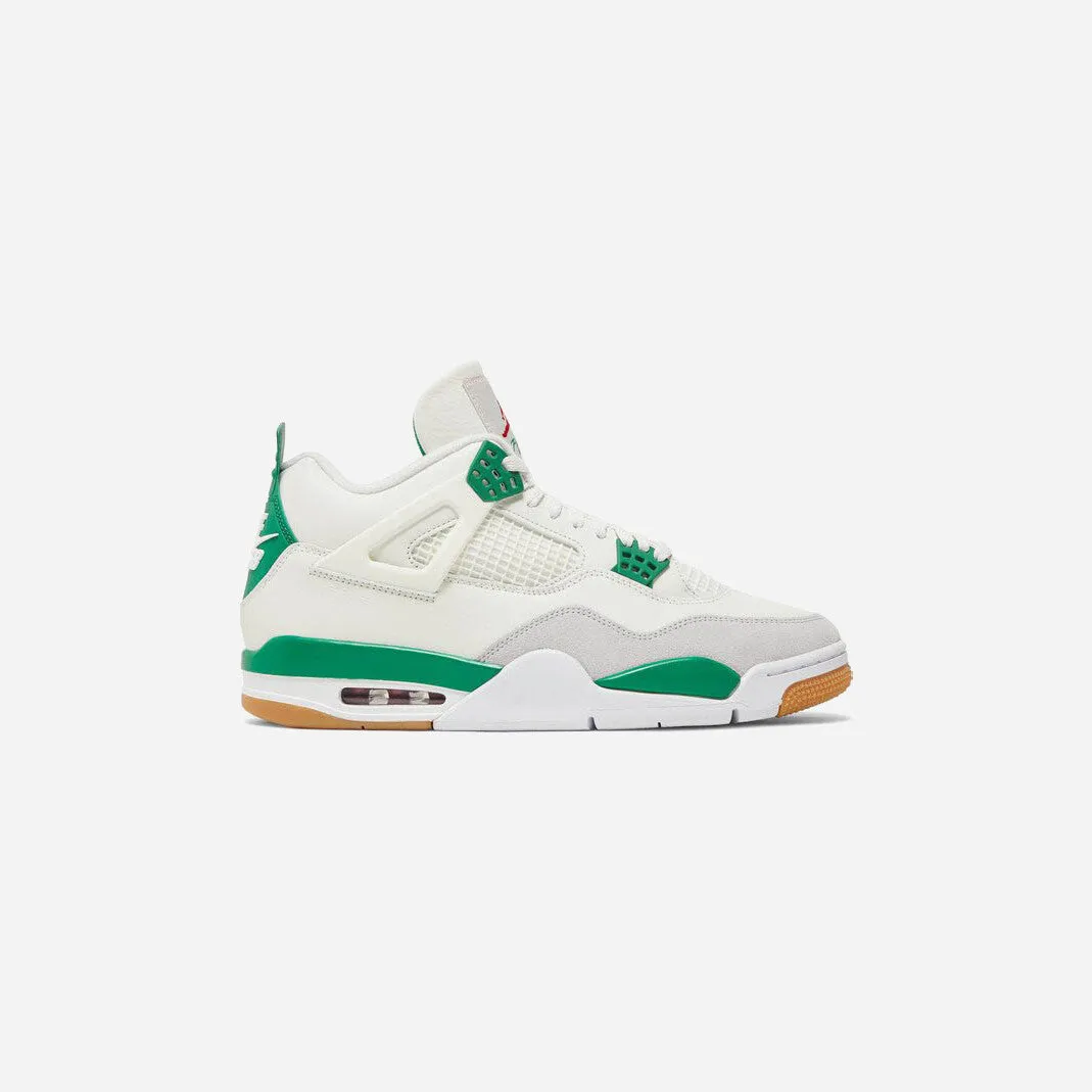 Grip Flow Peak Fit Nike Air Jordan 4 Retro SB Pine Green