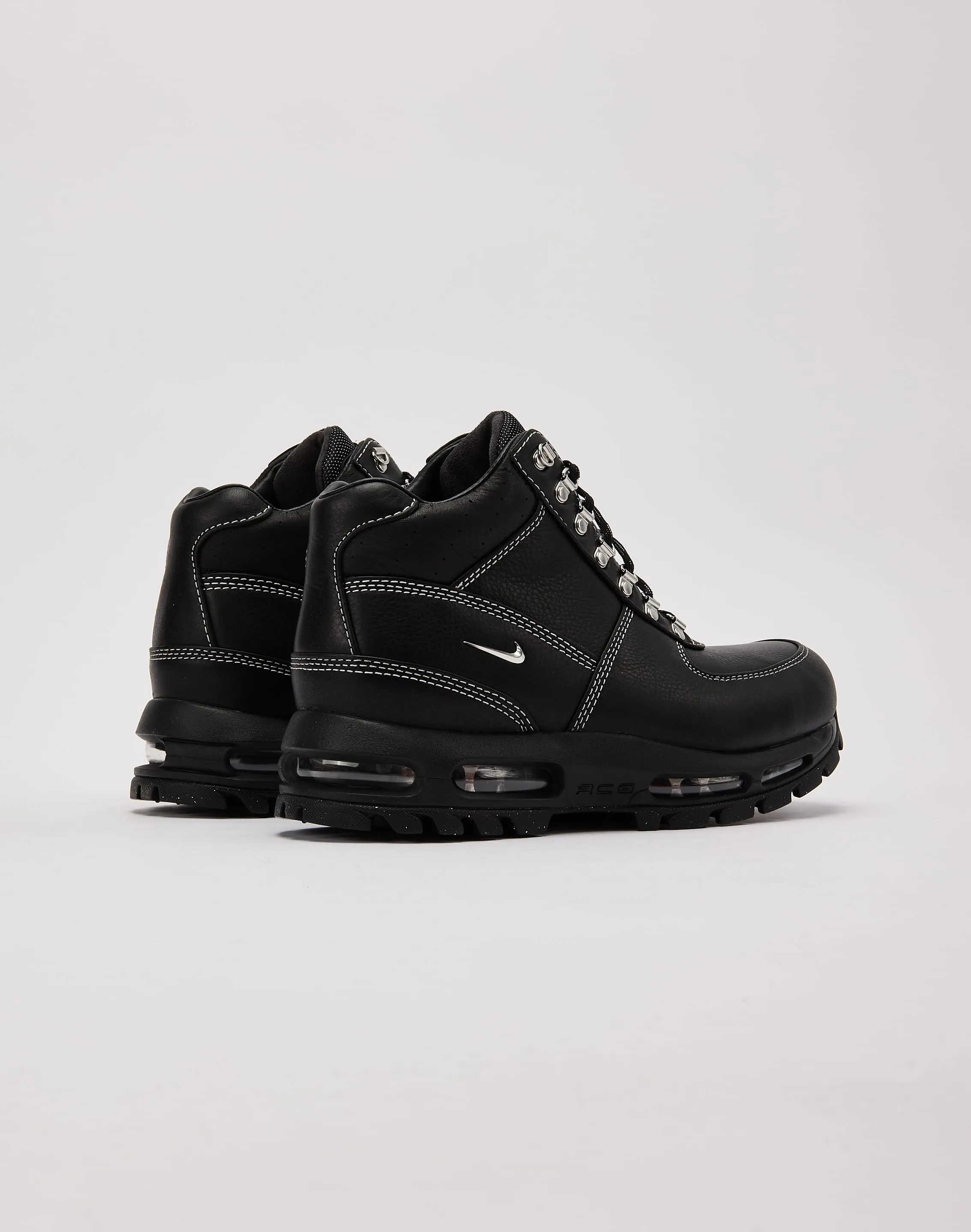 Slip Resistant Mountain Climber Nike Air Max Goadome PRM