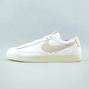 NIKE BLAZER LOW 77 VINTAGE Balanced Style