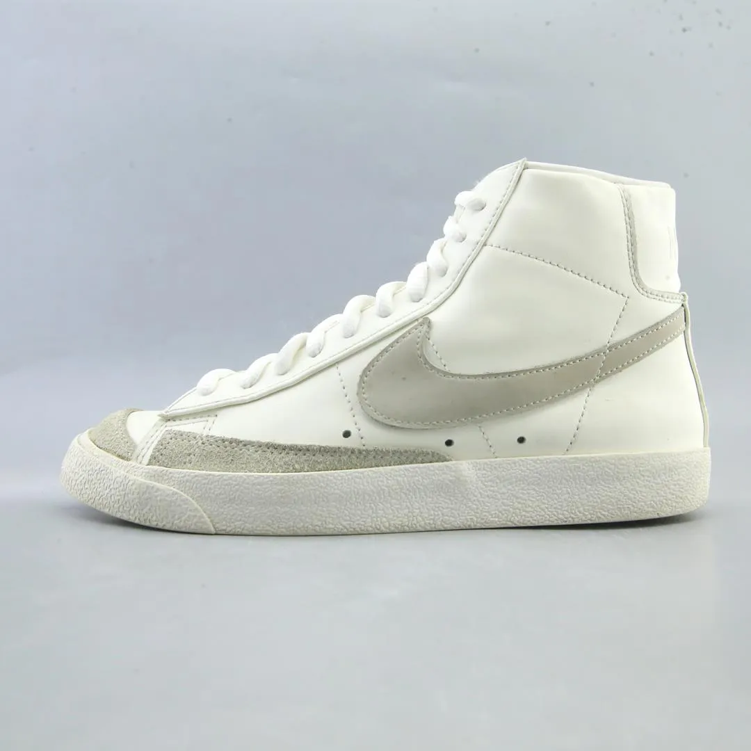 Effortless Walk Summit Run NIKE BLAZER MID '77