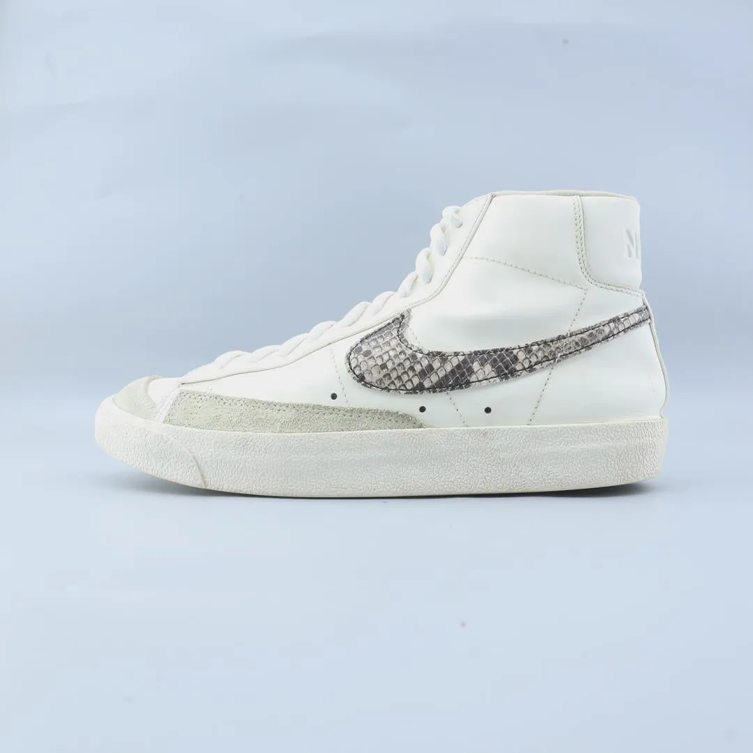 NIKE  BLAZER MID '77 Uni Life
