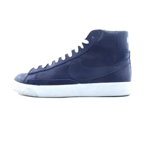NIKE  BLAZER MID All terrain Airport Walk