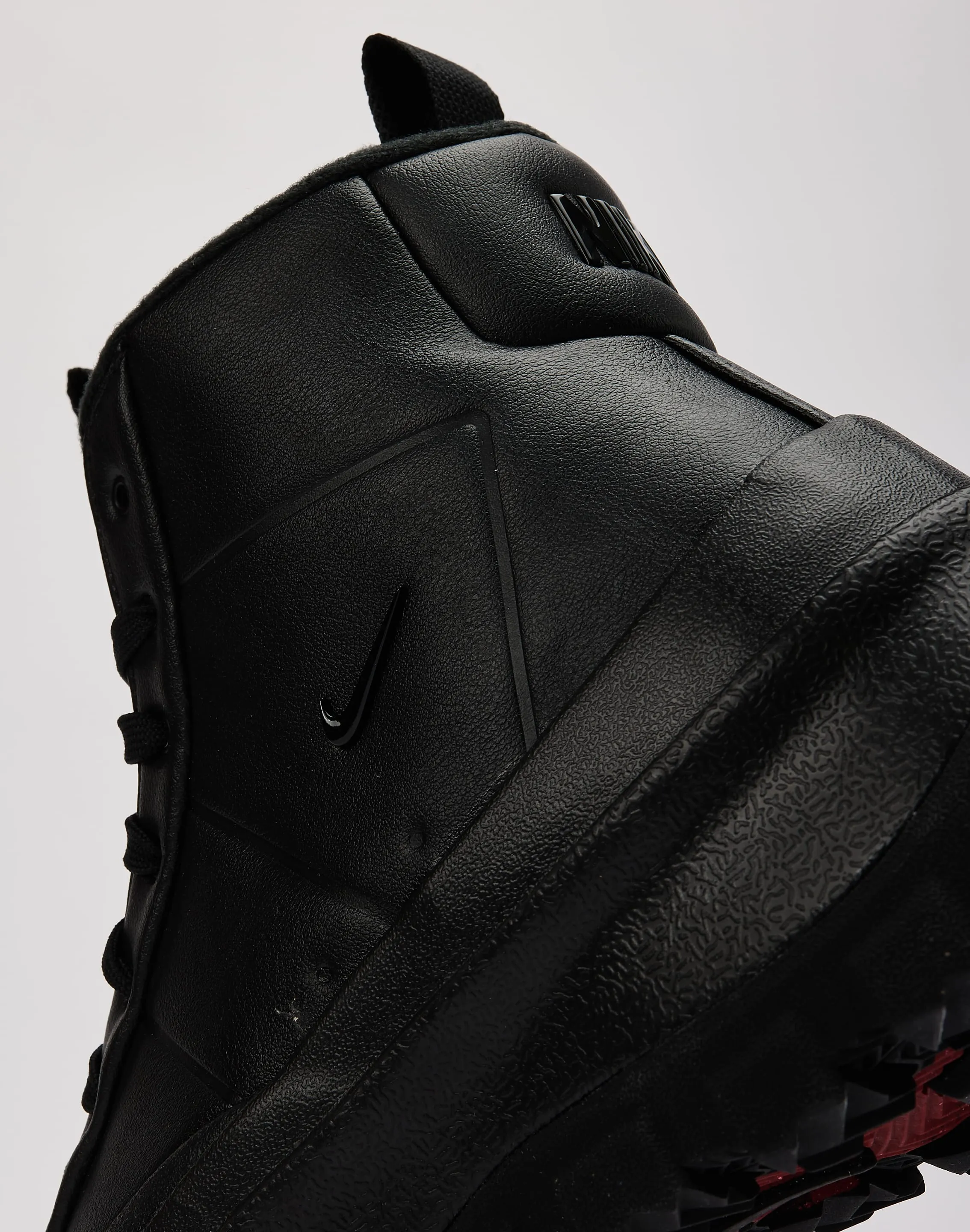 Nike Blazer Roam Mid Effortless Wear