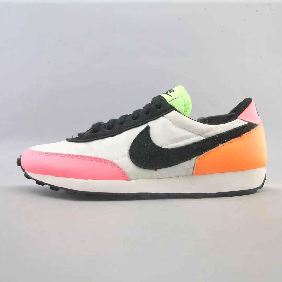 NIKE DAYBREAK Canvas