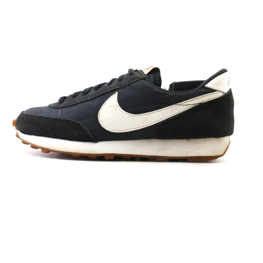 Synthetic   material NIKE DAYBREAK