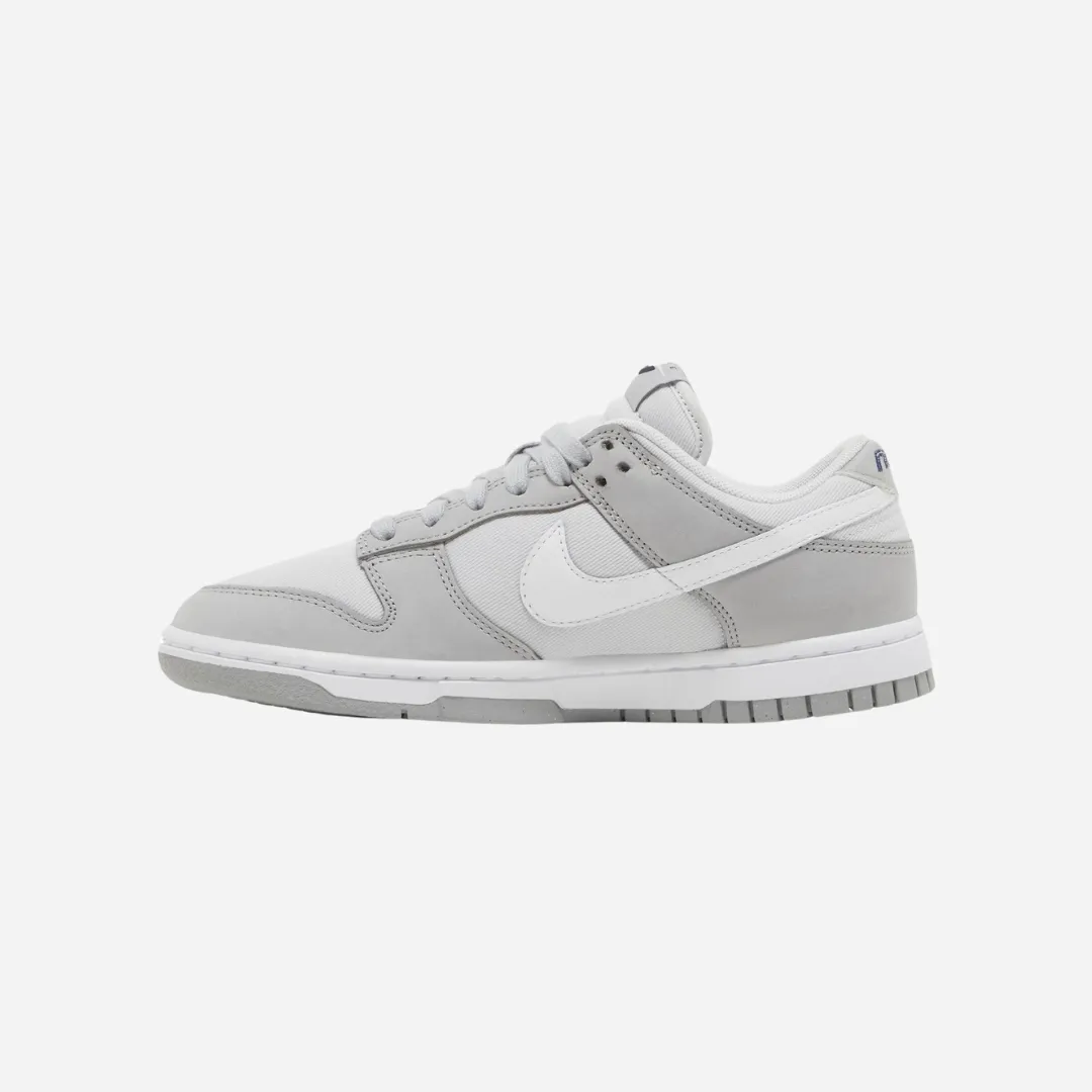 Seamless Technology NIKE DUNK LOW LX LIGHT SMOKE GREY (WOMEN'S)