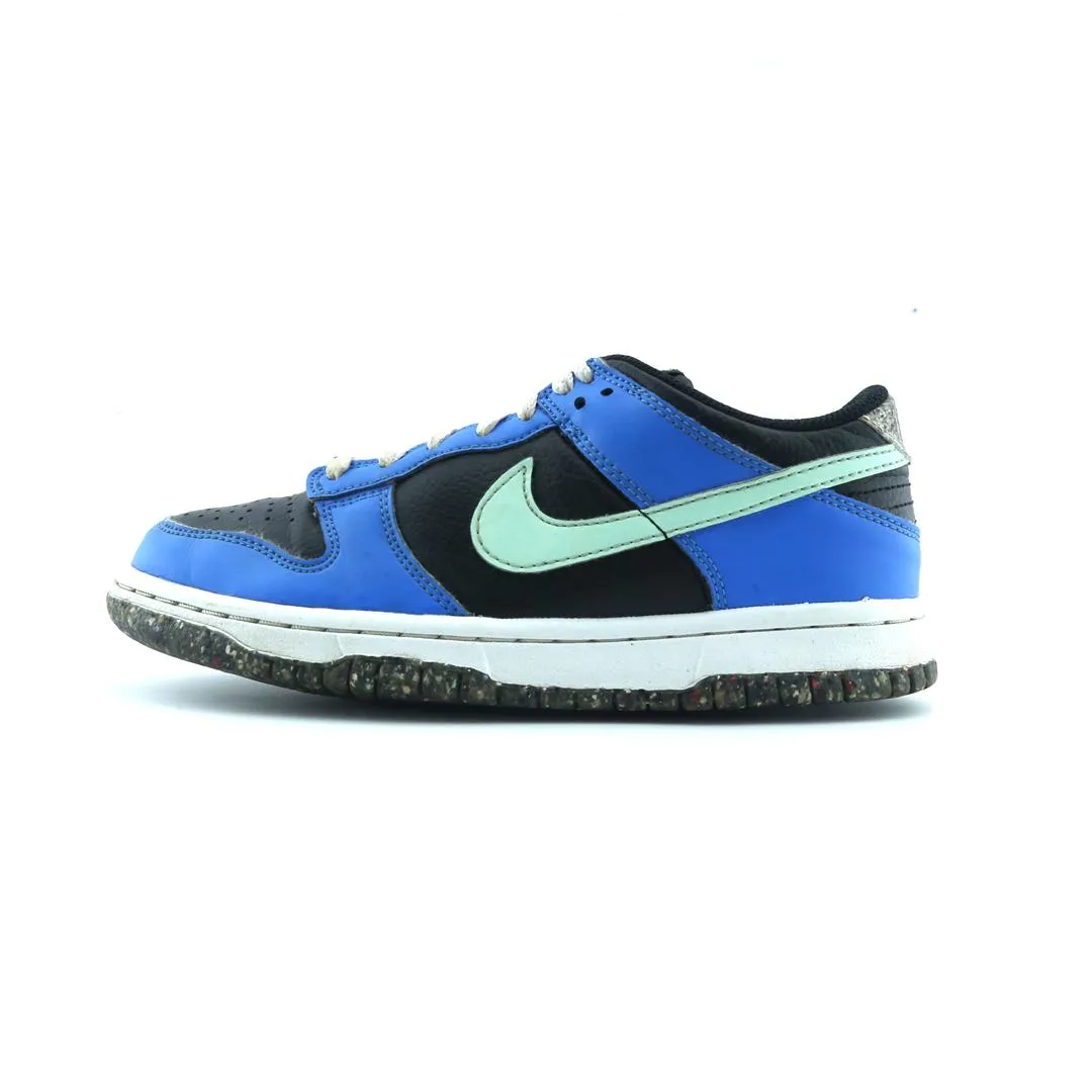 NIKE DUNK LOW RETRO SE Sleek Wear Track Run