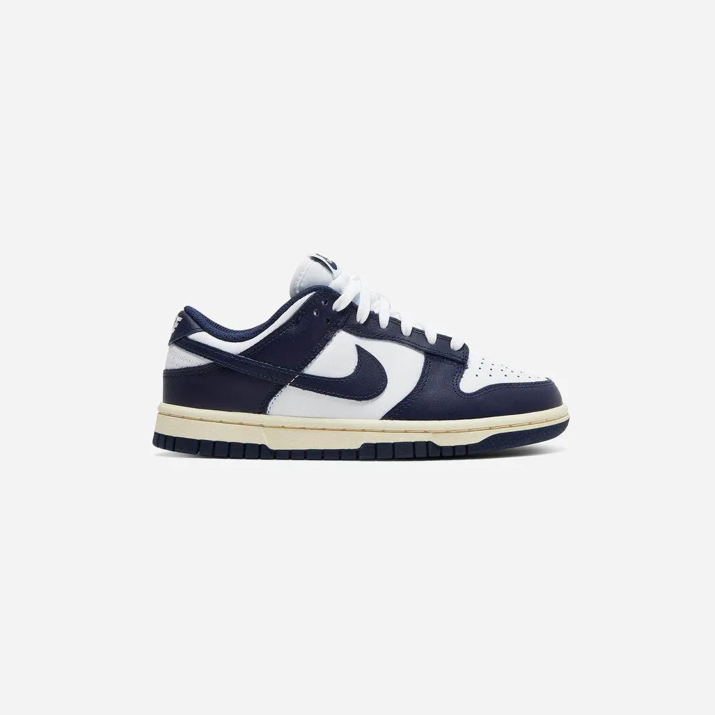 Nike Dunk Low Vintage Midnight Navy Running Vibe