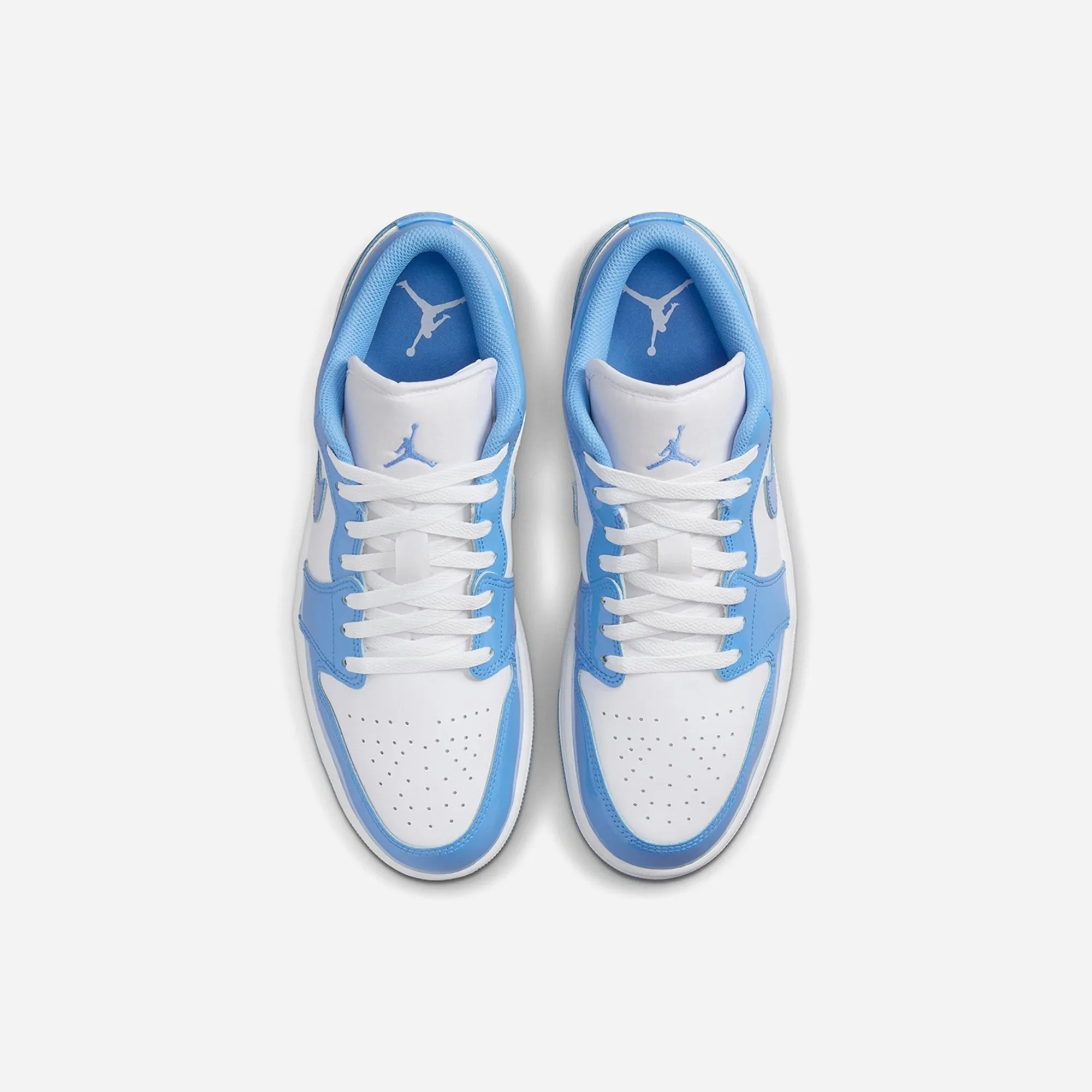 Nike Jordan 1 Low SE White Legend Blue Water resistant upper Outfit Ease