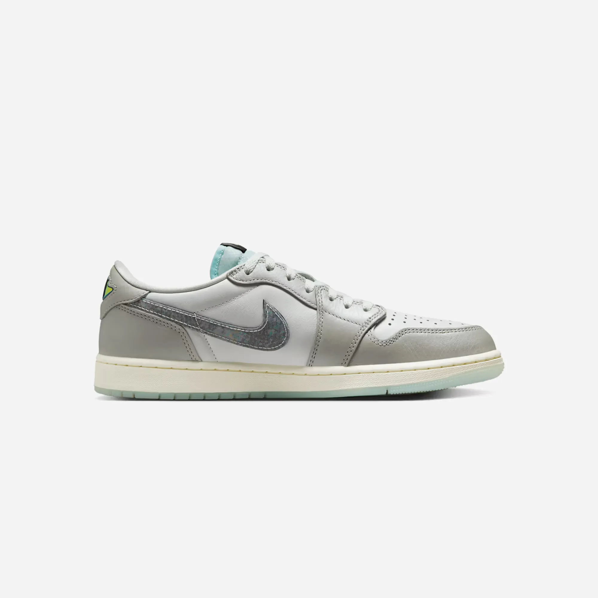 Comfortable Insole Outfit Boost Nike Jordan 1 Retro Low OG Year of the Snake (2025)
