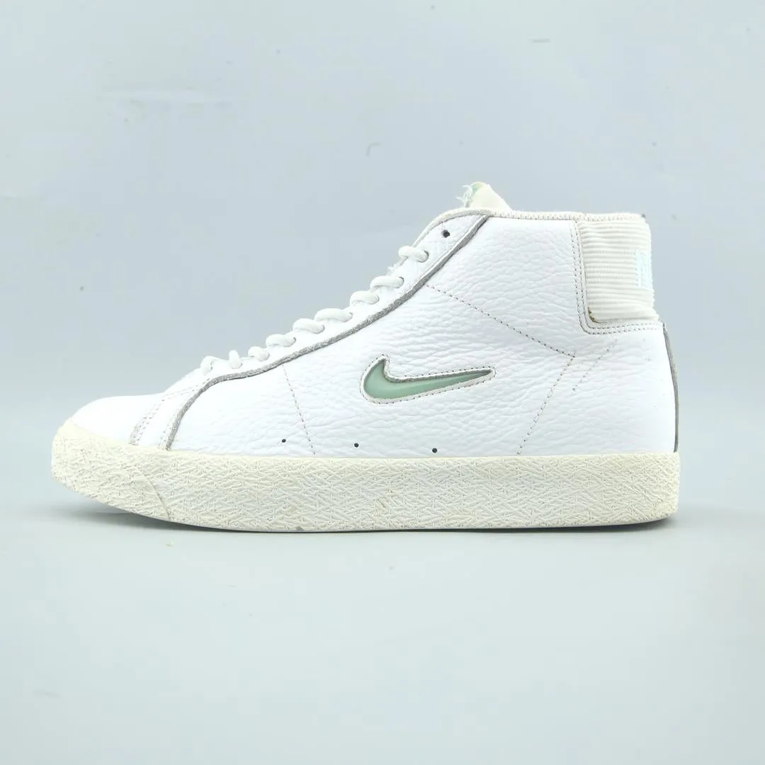 Ventilated NIKE SB BLAZER MID