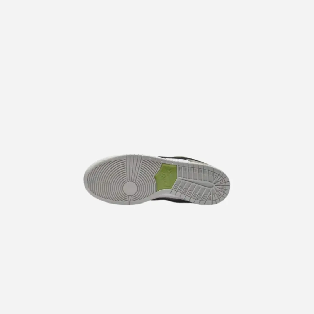 NIKE SB DUNK LOW CHLOROPHYLL Slip-resistant durability All-weather breathability
