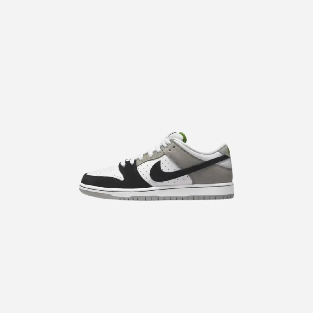 Street Step NIKE SB DUNK LOW CHLOROPHYLL