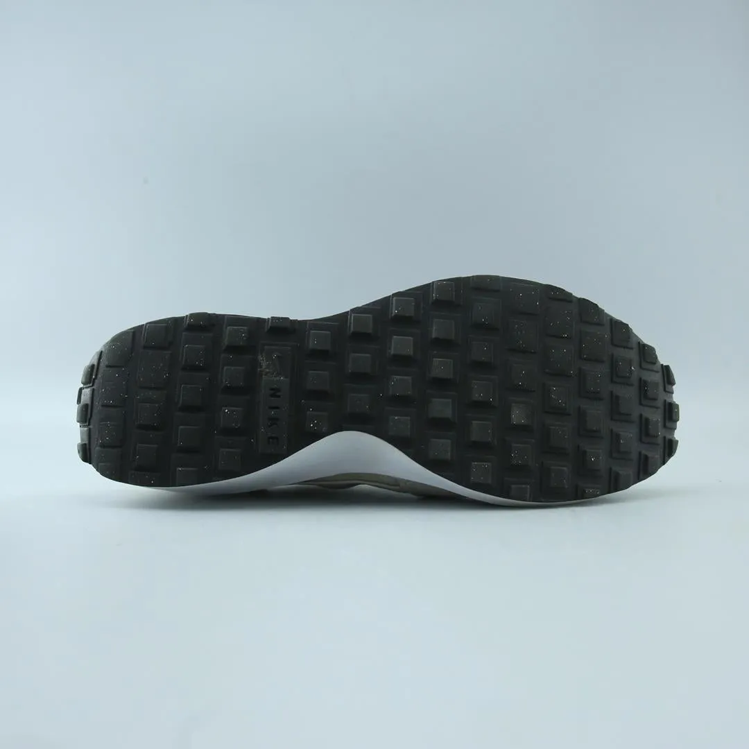 NIKE WAFFLE DEBUT Strike Step Smooth Steps
