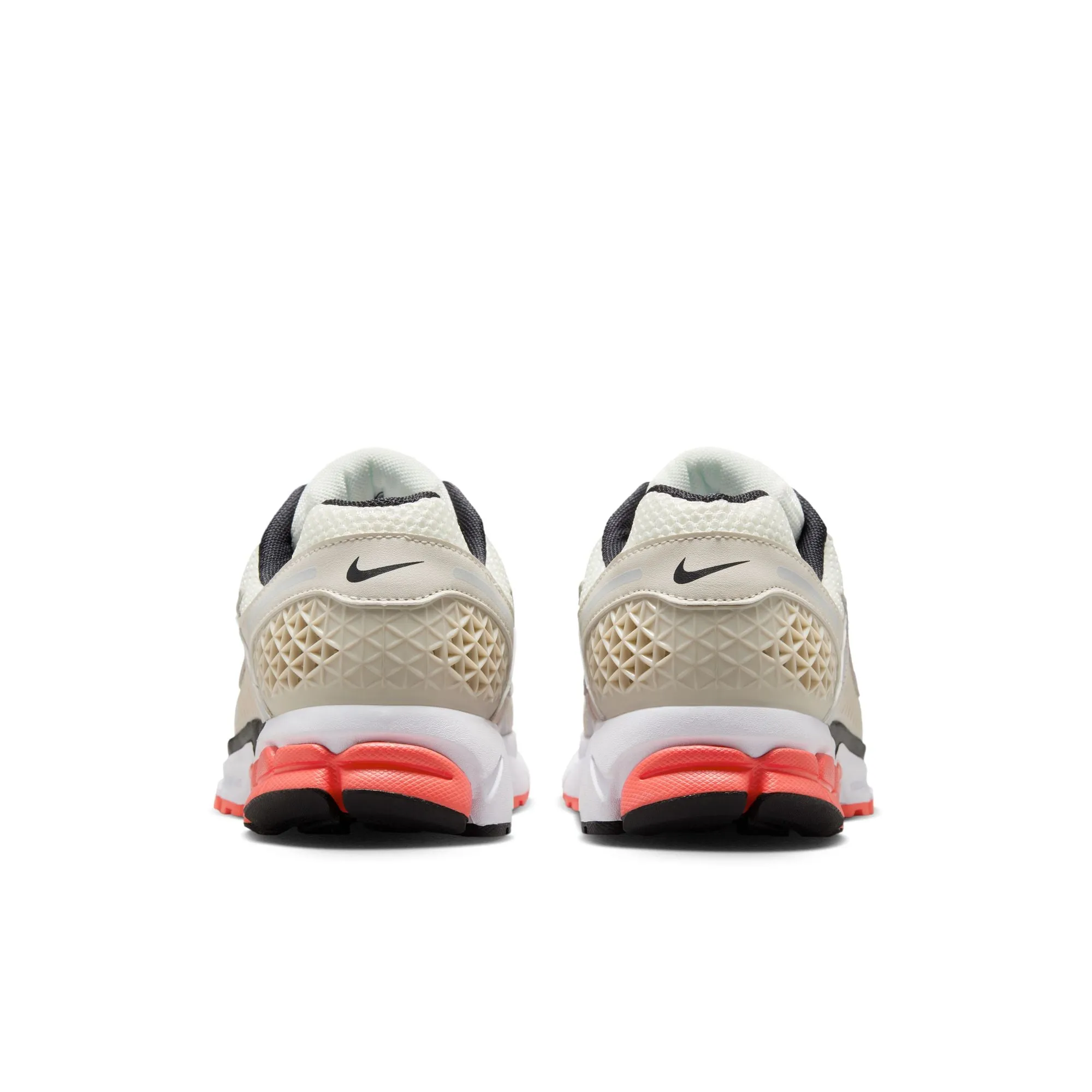 Meta Move Trail Strong NIKE ZOOM VOMERO 5