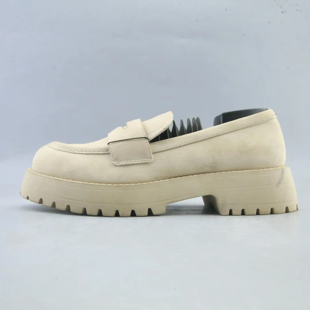 NO BOUNDARIES MEMORY On Feet Light Touch
