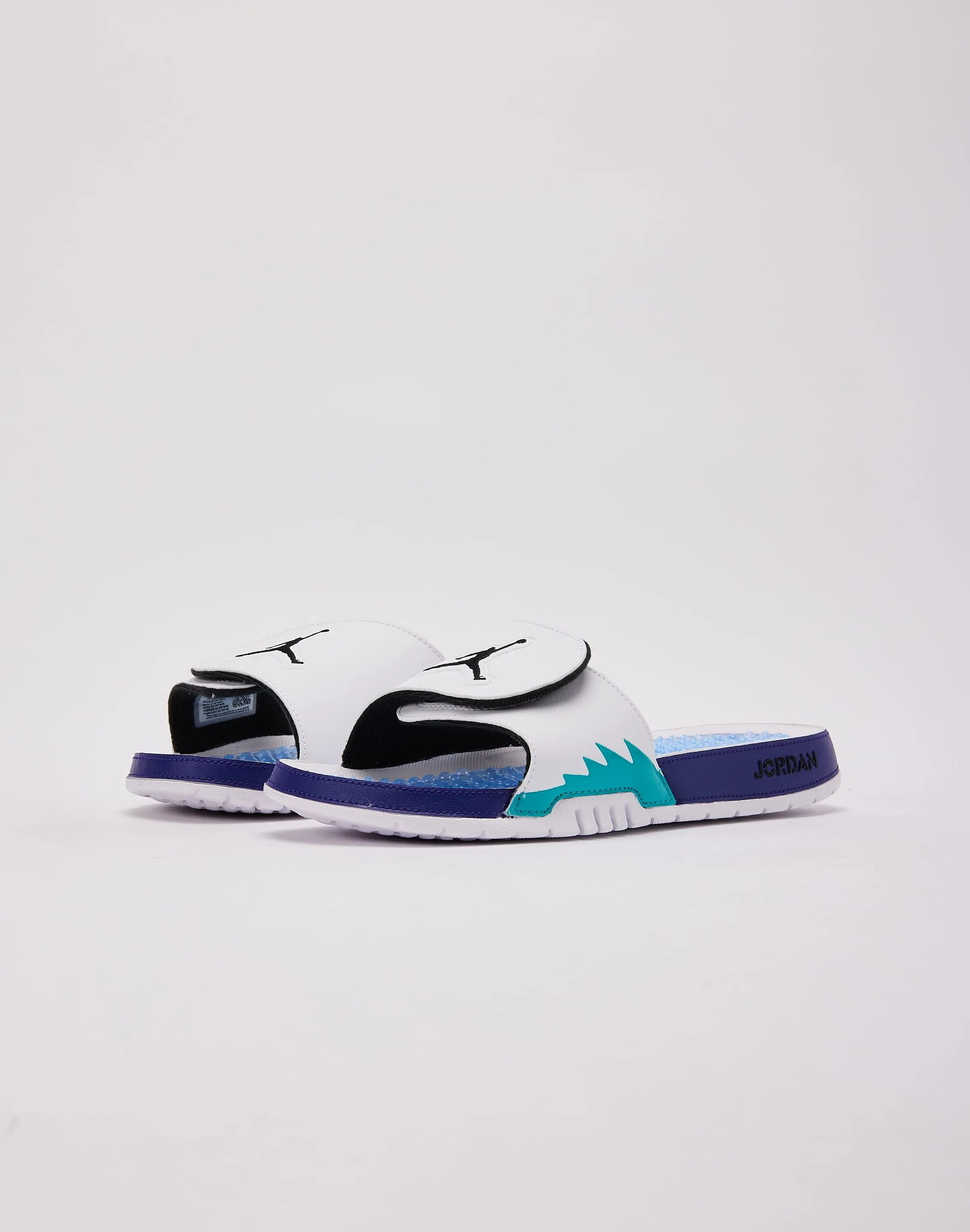 Comfortable Features Ventilation holes Jordan  Hydro 5 Retro Slides