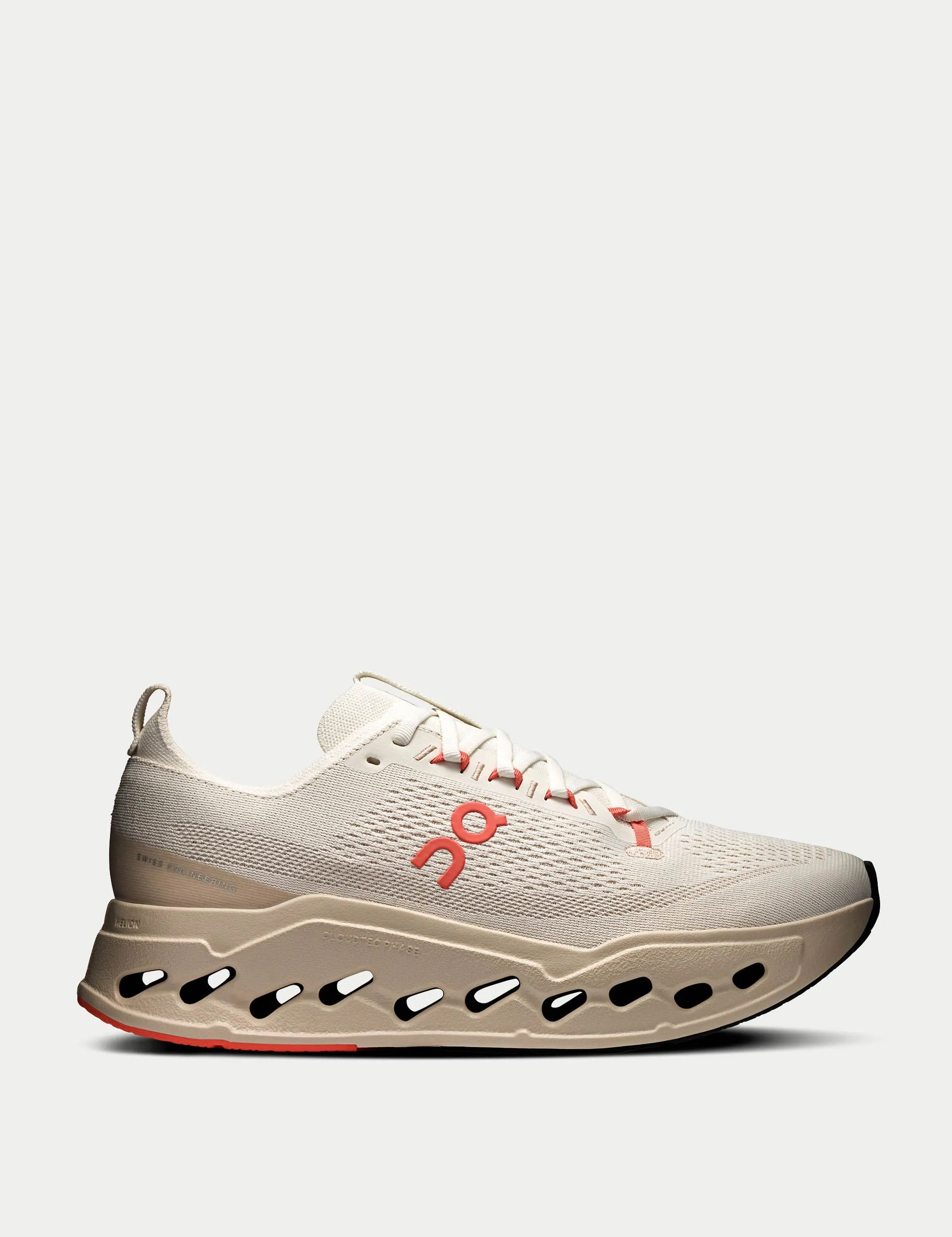 running in a tropical area aerodynamic - feature shoes Cloudsurfer Max - Ivory/Salmon
