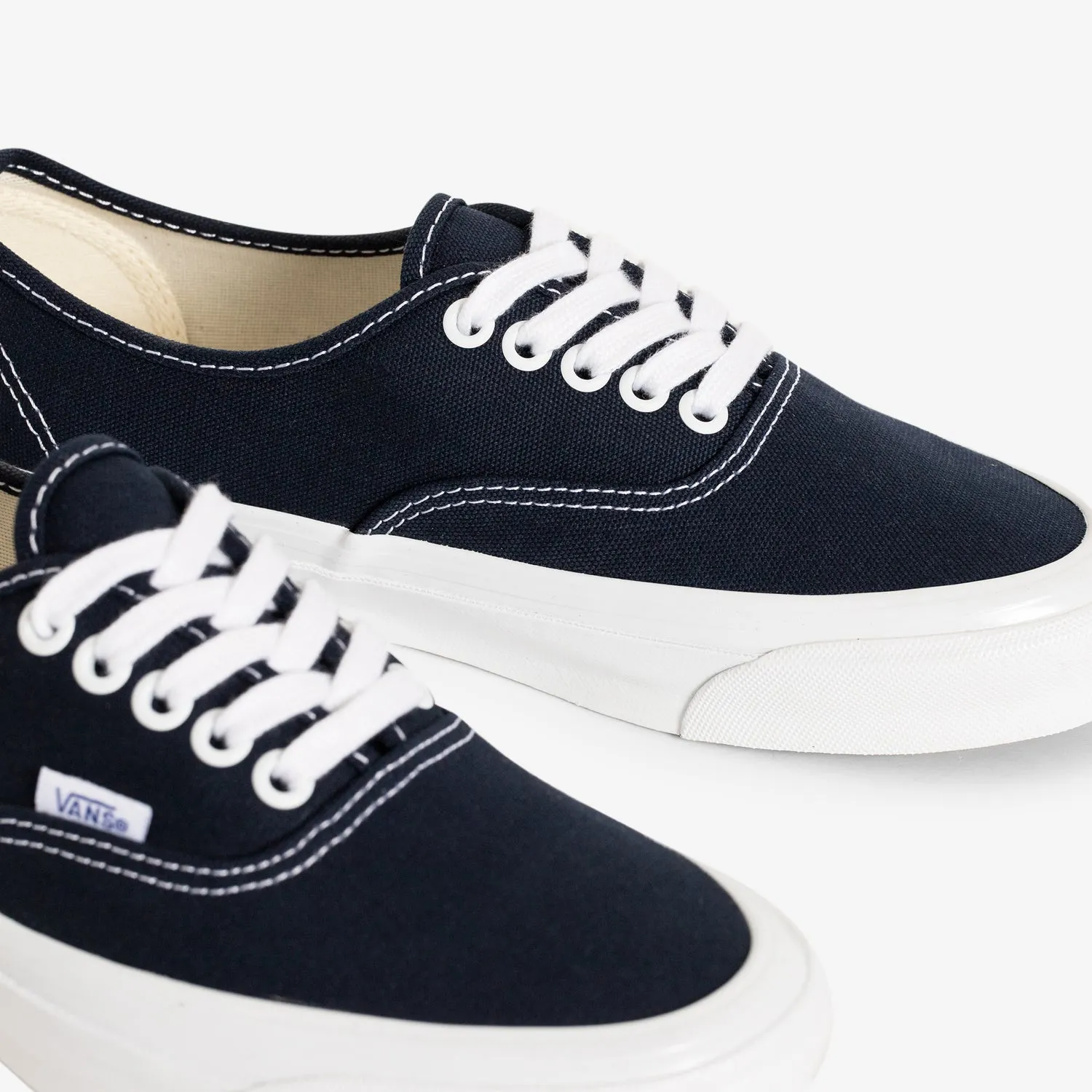 OG Authentic LX Canvas Navy Steady Hike Weight Balance