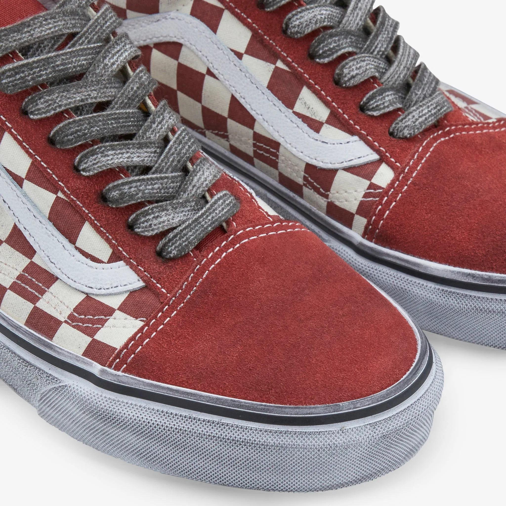 Old Skool Stressed Red | White Pasture Hike Good Fit