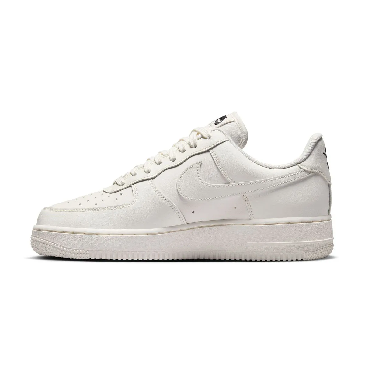 Wmns Air Force 1 '07 ESS 'Sail' Durable Construction