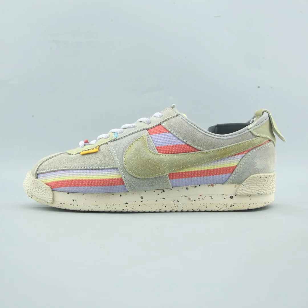 Adaptive cushioning Weekend Wear NIKE CORTEZ SP