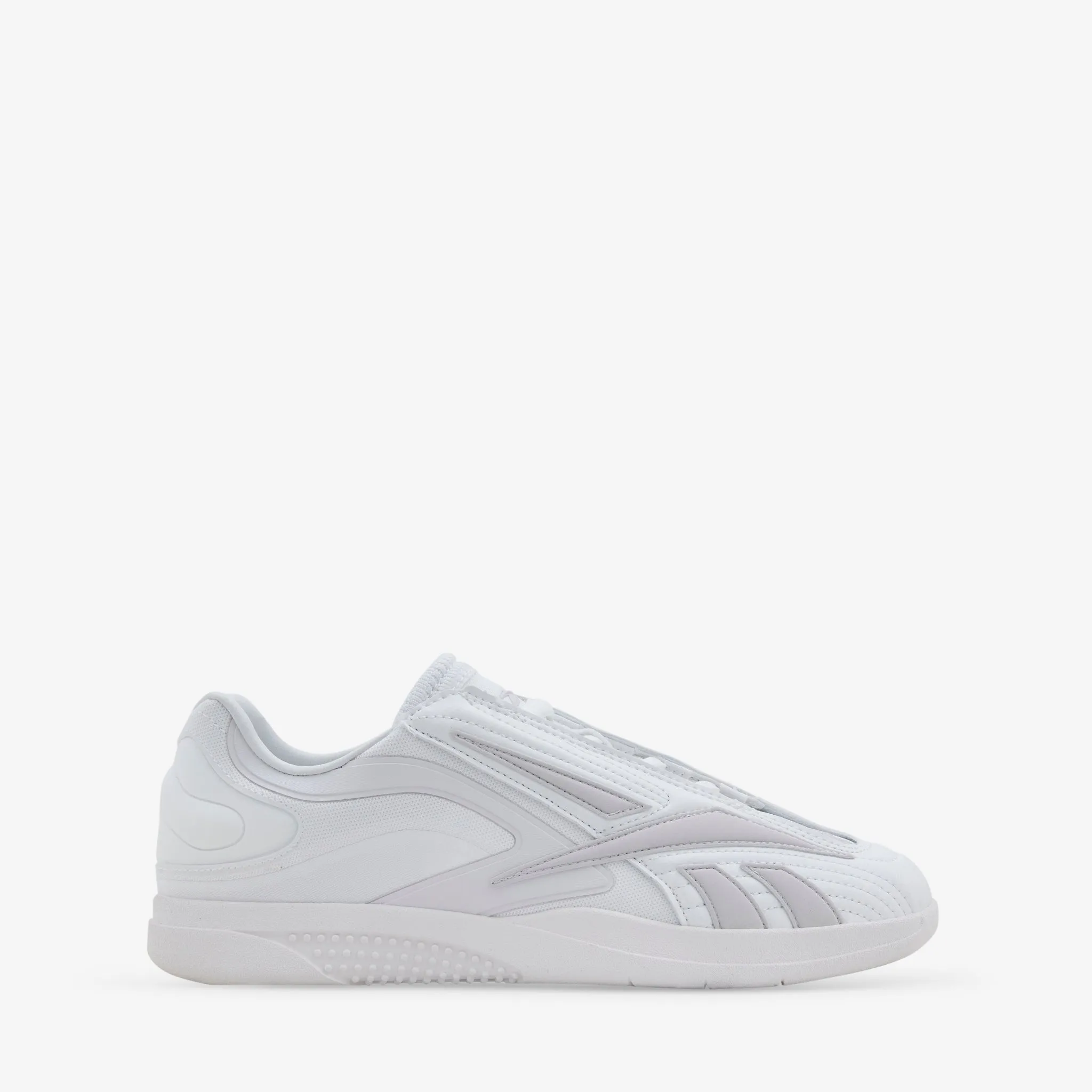 Hammer Pro LTD Triple White Ergonomic Design