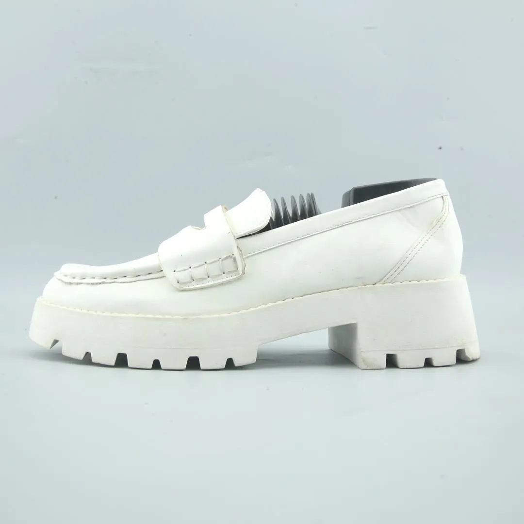 Flat footbed PULL & BEAR .