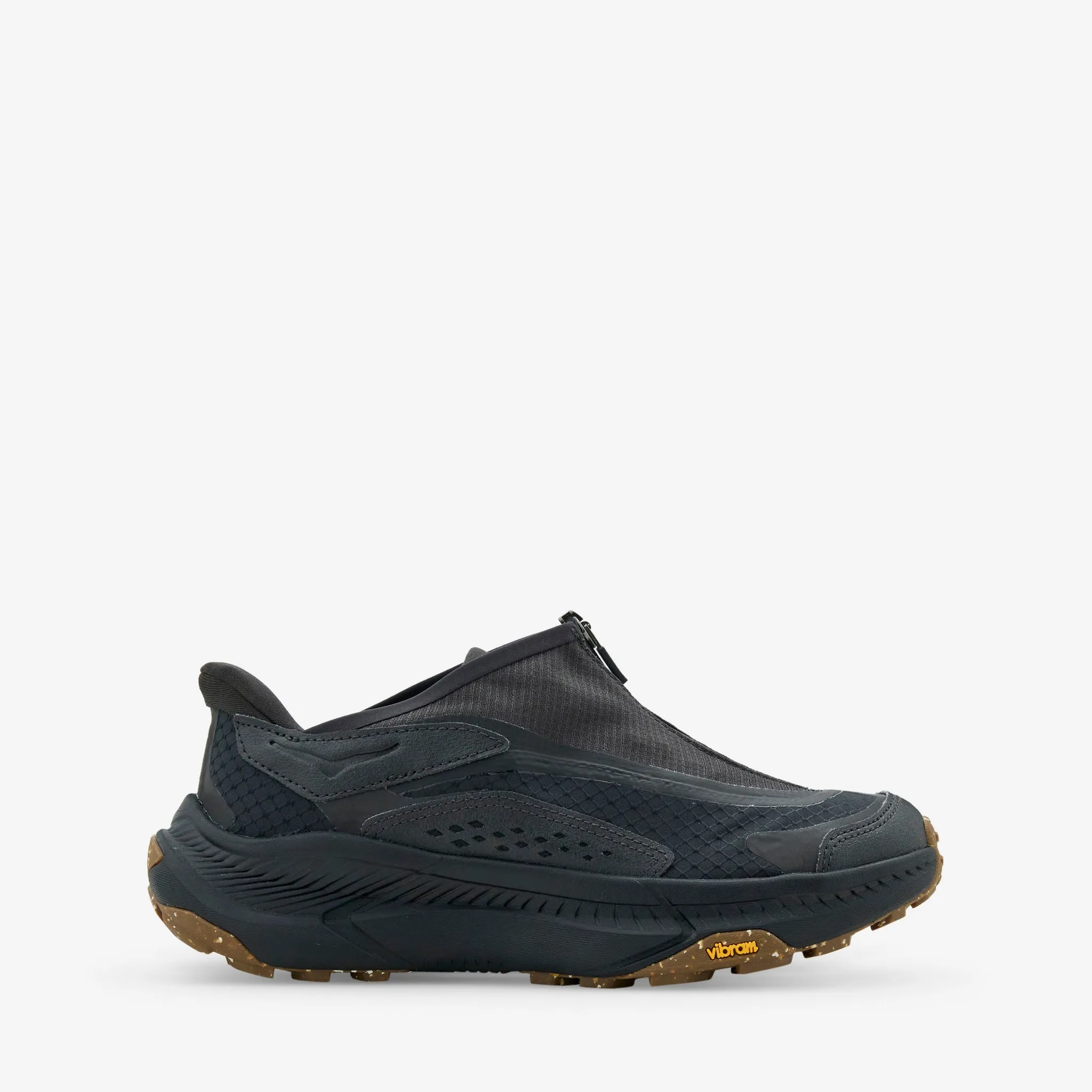Project Transport Carbon Black | Black Simple Vibes Pasture Hike