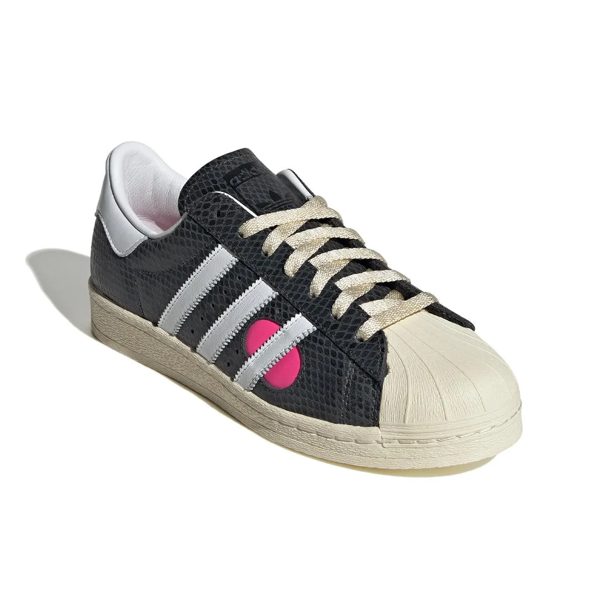   Face Studio Superstar 82 'Carbon' Garden Walk Supportive