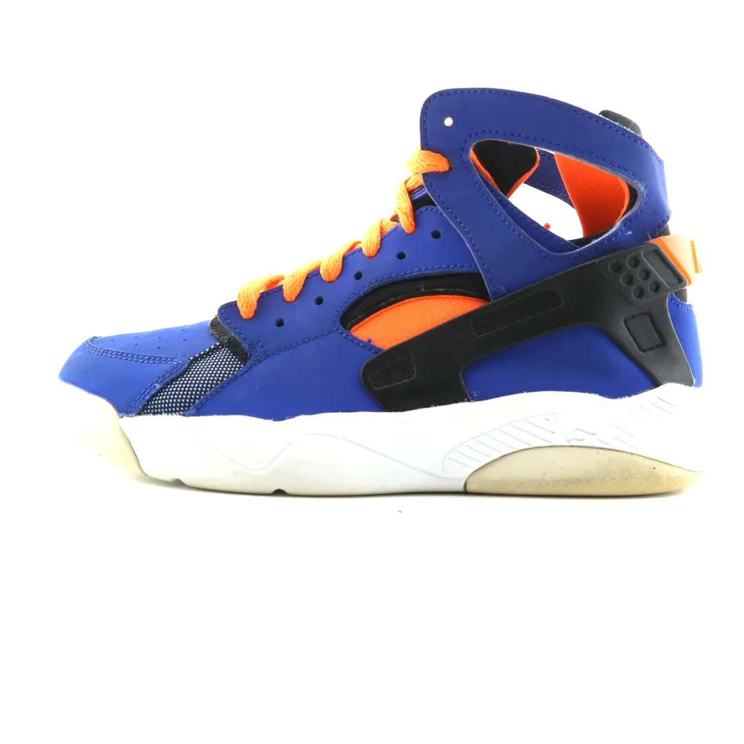 Sole Tech Mid Foot Lockdown NIKE  AIR FLIGHT HUARACHE