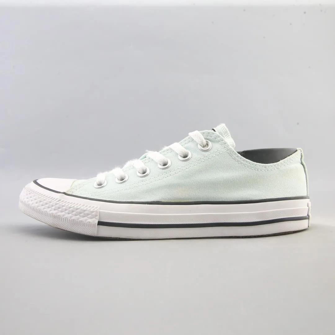 CONVERSE CHUCK TAYLOR ALL STAR CANVAS Minimal Detail Cushioned Comfort