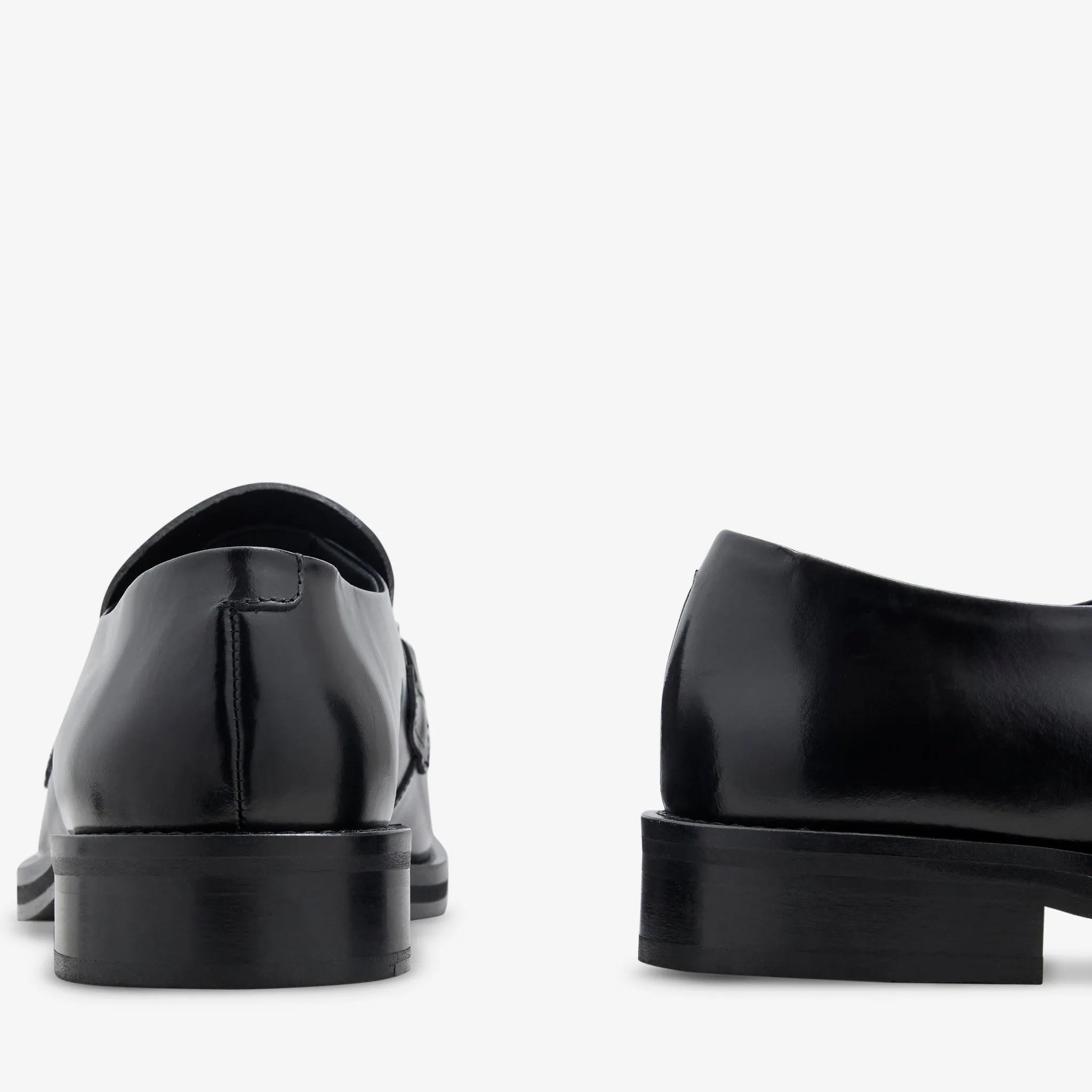 Plain Step Square Toe Loafer Black