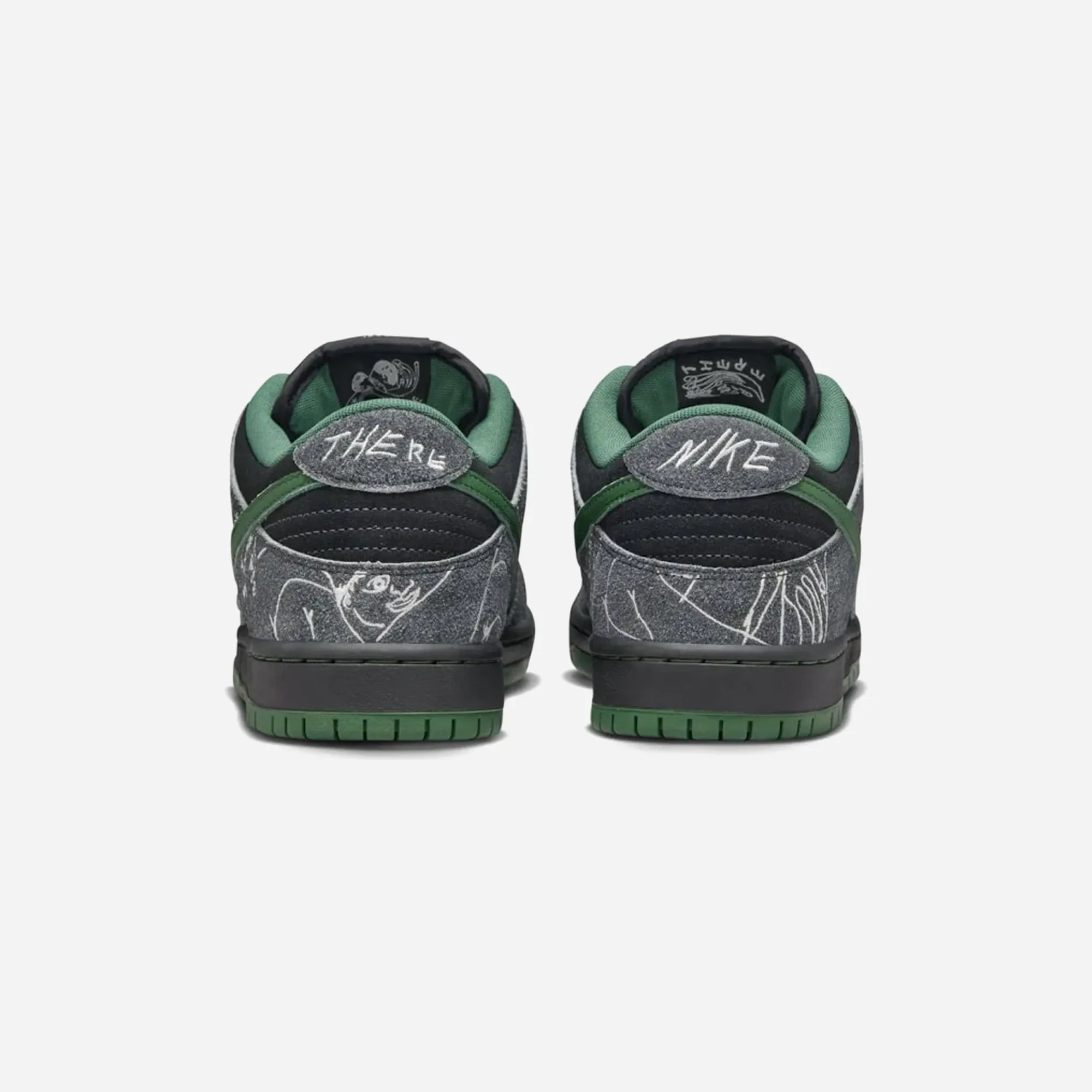 CushionedInsole Wide base stability Nike SB Dunk Low There Skateboards