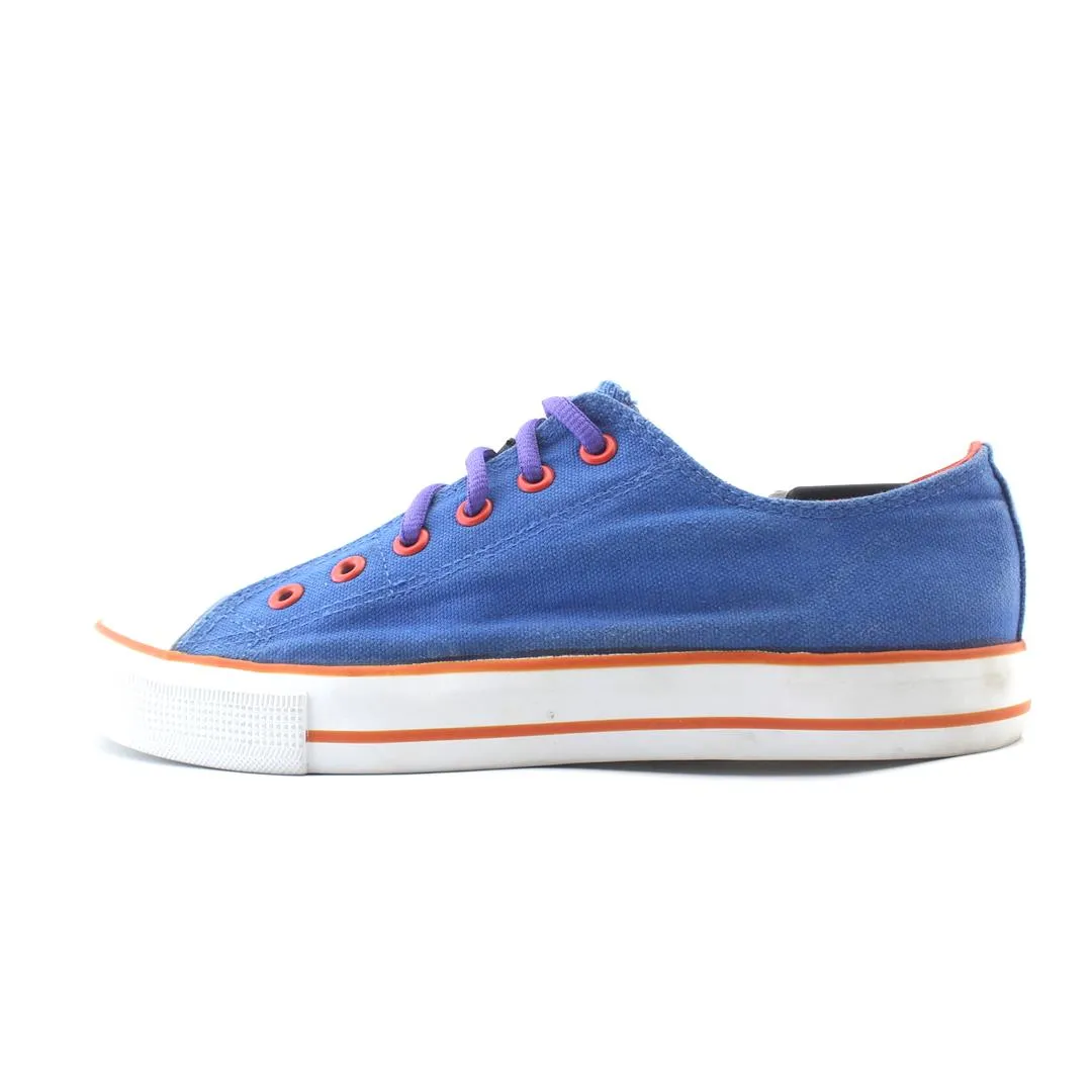 VTY . Trendy sneakers SlipOn