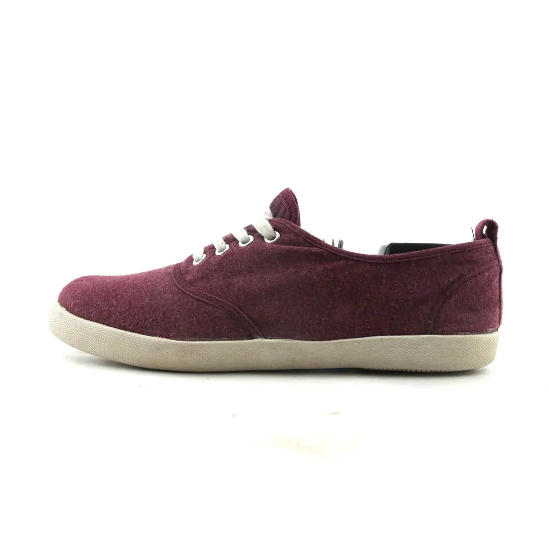 H&M DIVIDED Walk Smart