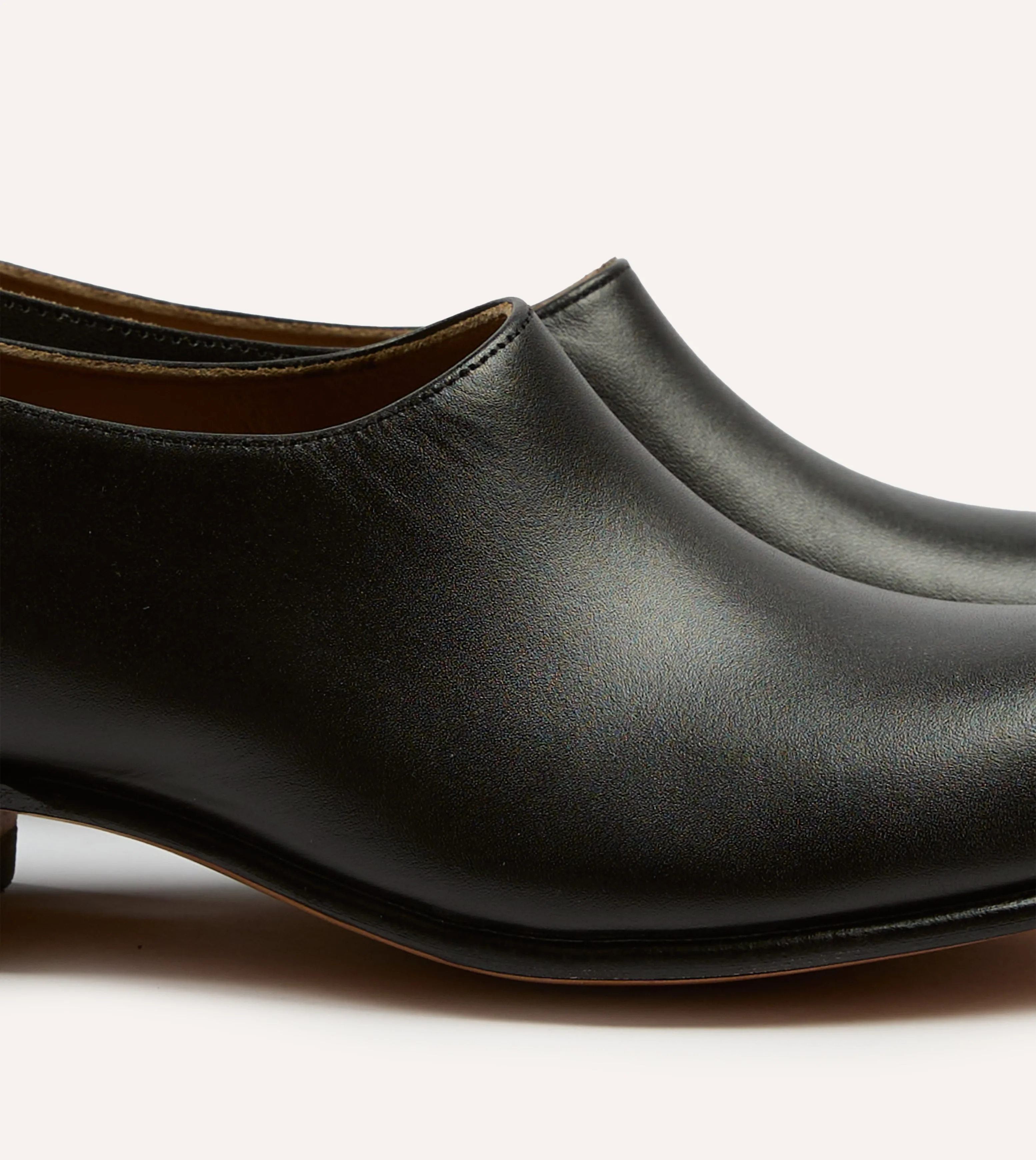 Chamula Black Leather Saarinen Shoe Shock-absorbent wear
