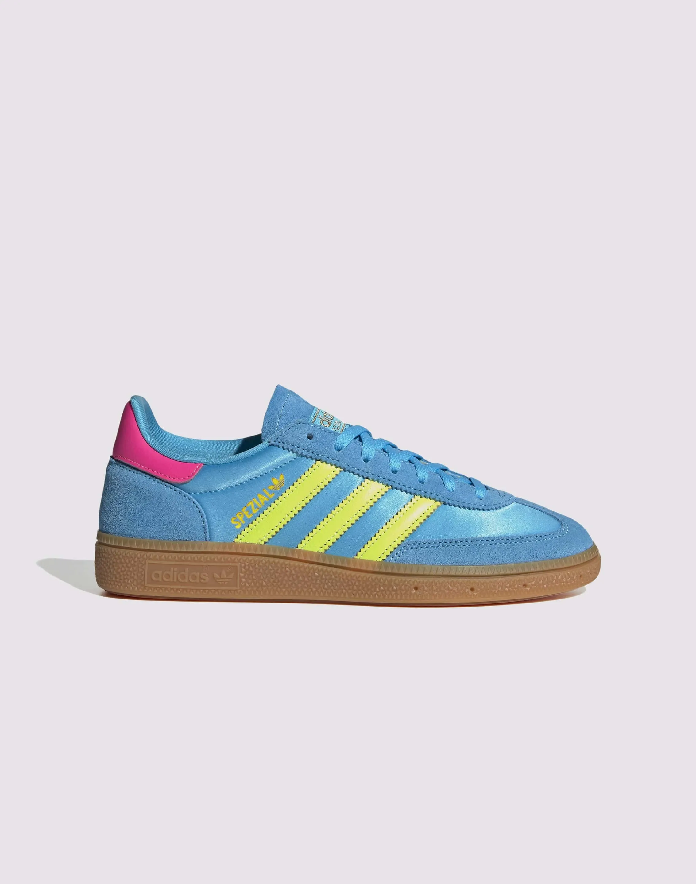 All-weather breathability Adidas Handball Spezial
