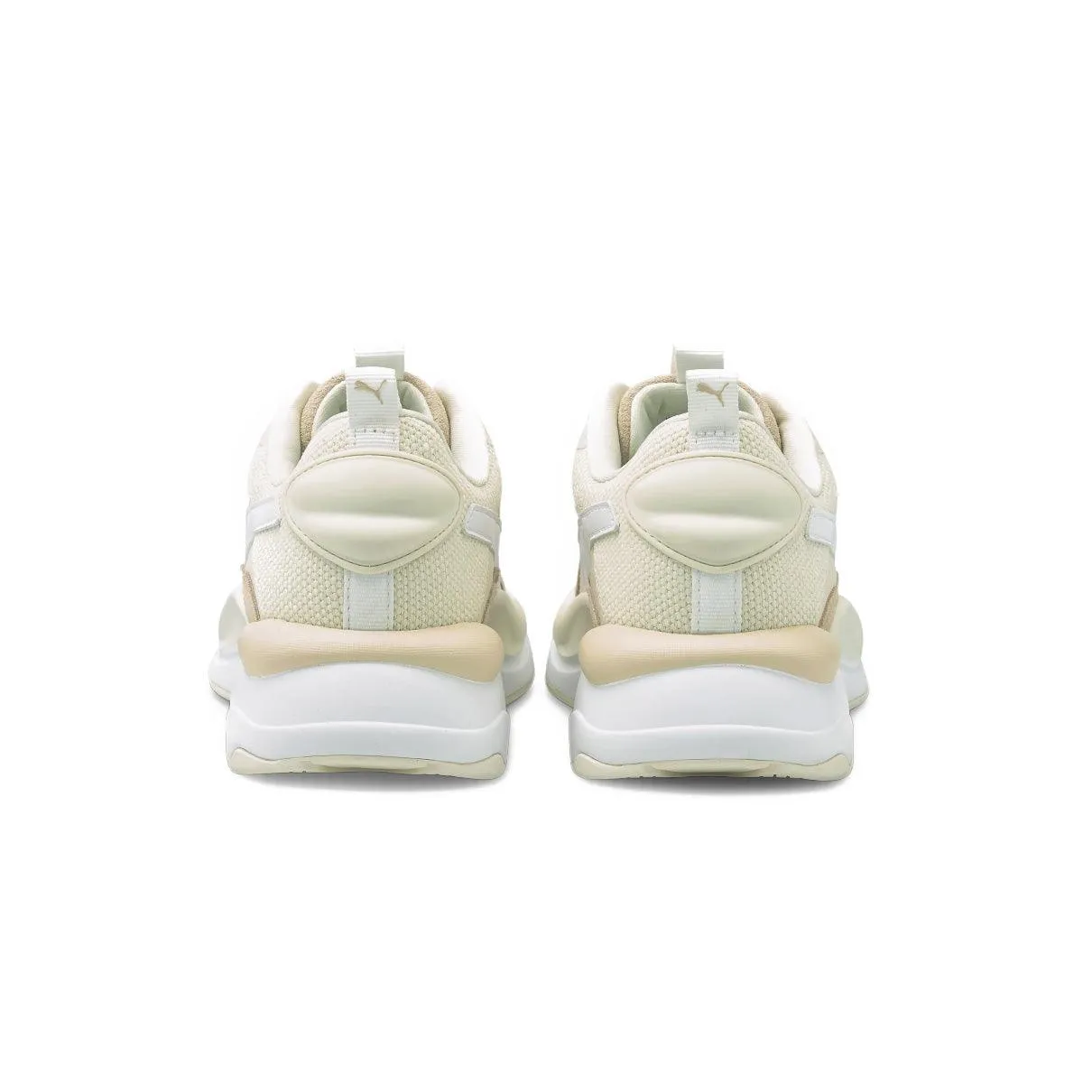 RS-Curve Tones Wmns Stable construction