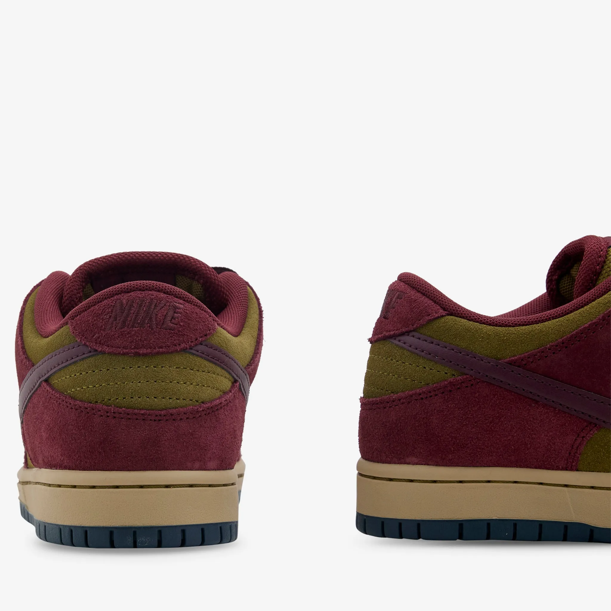 SB Dunk Low Pro Dark Team Red | Burgundy Crush | Olive Flak Outdoor Vibe Wide fit
