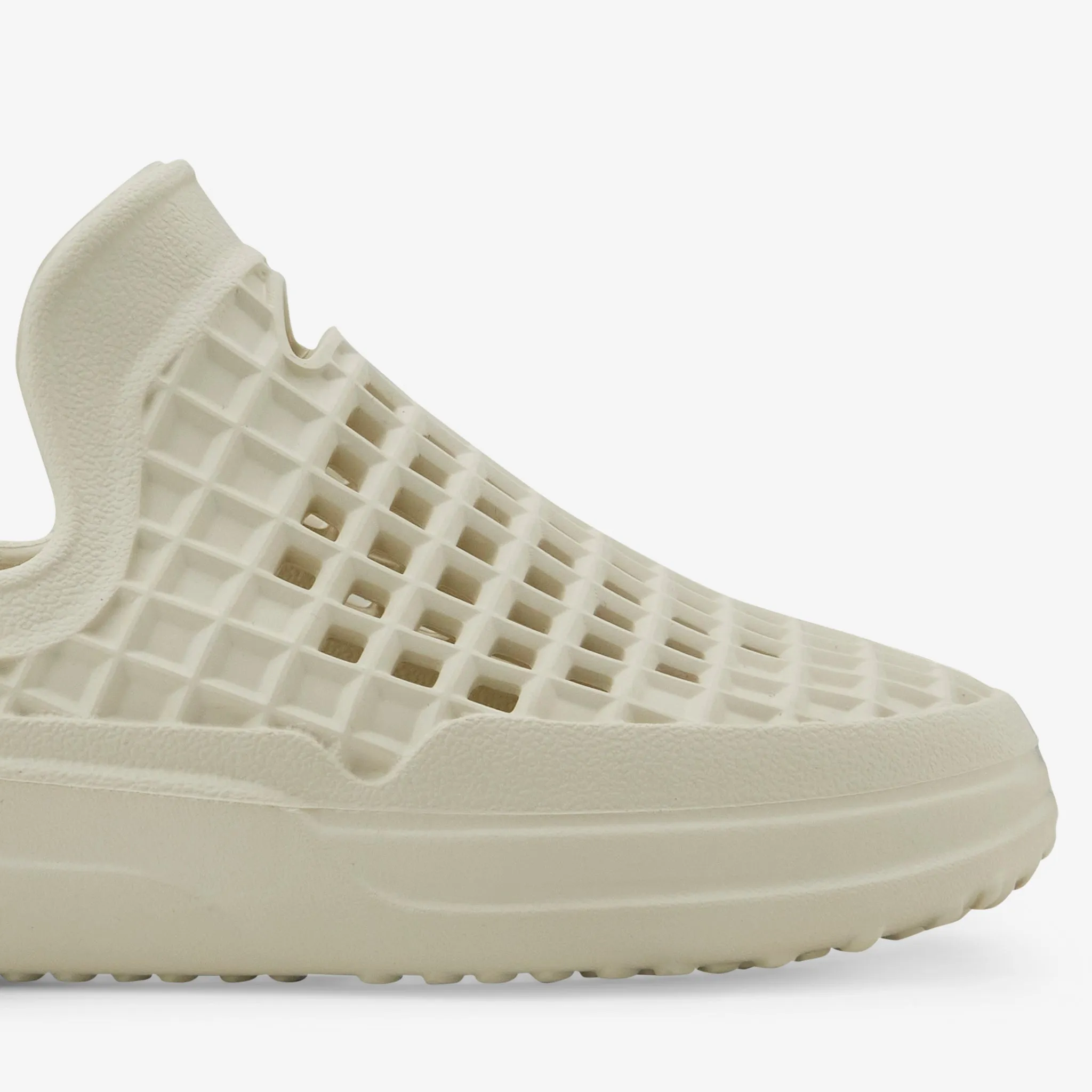 Scenario Slide Bone White Stable Walk Anti Slip Sole