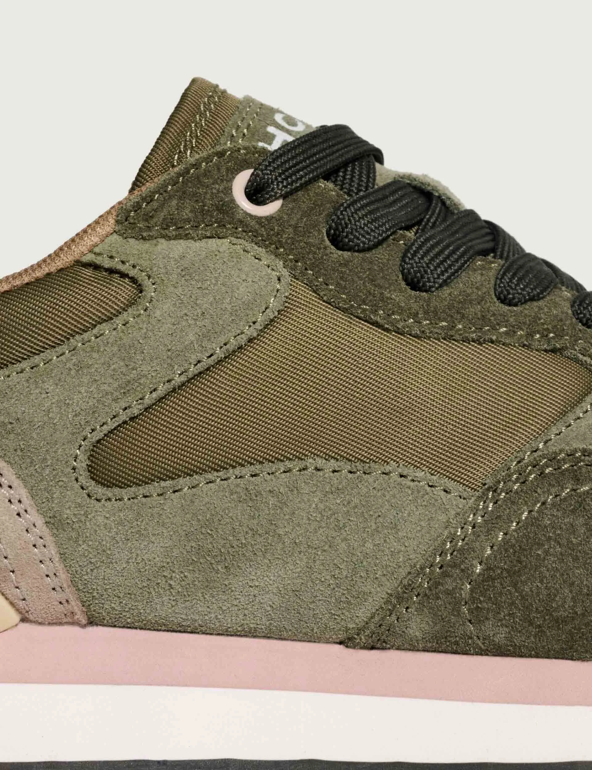 Flexible Design Wear-Ready Shoes City - Los Angeles