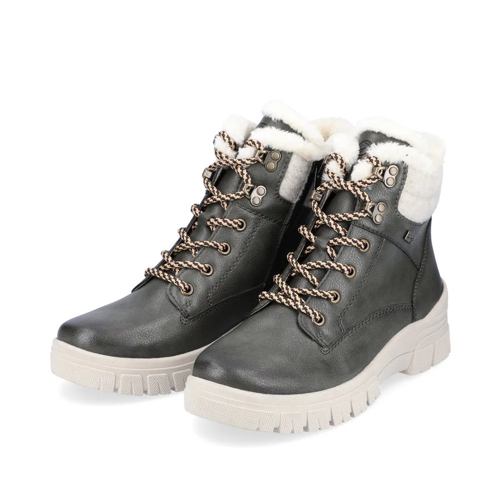 All-Weather Comfort cycling equipment D0E71