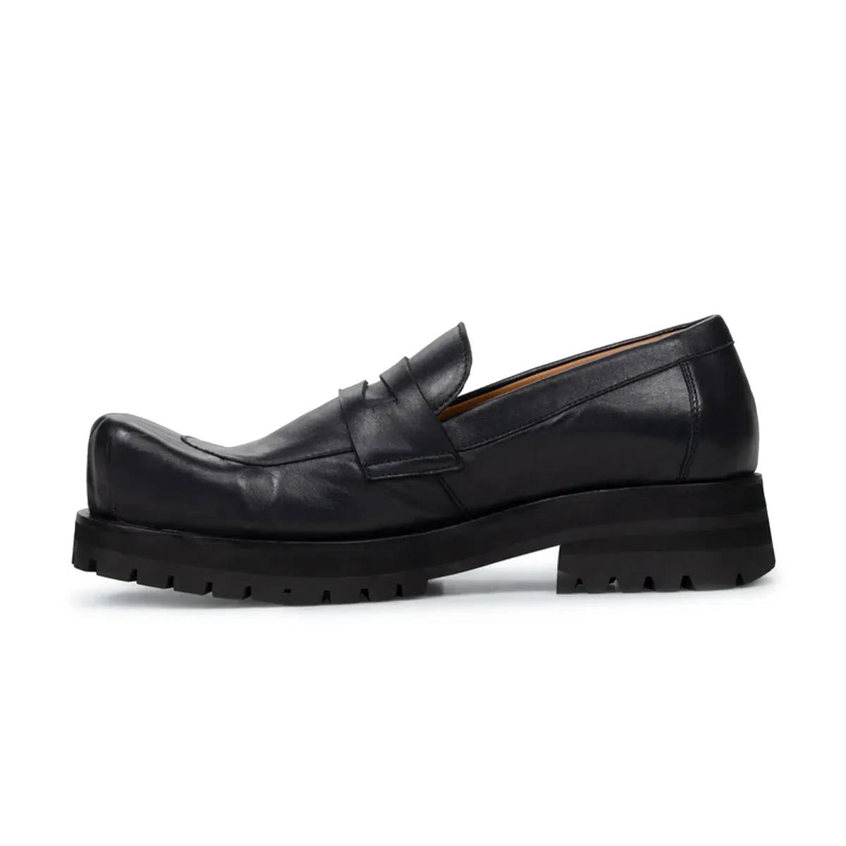 Sheathed Moccasin Moggies 'Black' Autumn Cool Ventilated Design
